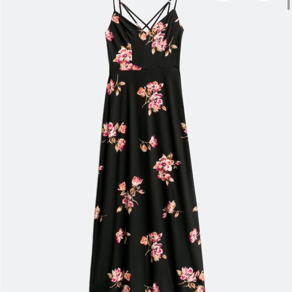 nine britton Dresses & Skirts - Nine Britton Black Floral Maxi Dress